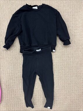 Toddler Black Crewneck Sweatshirt & Matching Leggings Set